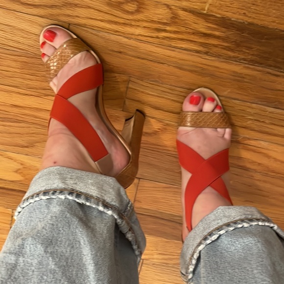 Gorgeous Manolo Blahnik heels - Picture 9 of 10